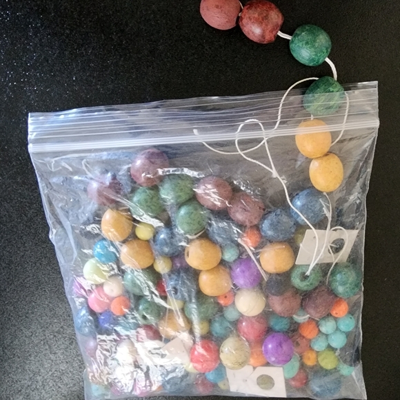 Mix Bulk Beads 19 Bags for Jewelry Making Multi Materials And Shapes New 2 Lbs+ - Picture 15 of 16